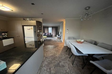 Photo of property in 1/7 Bathurst Street, Silverstream, Upper Hutt, 5019