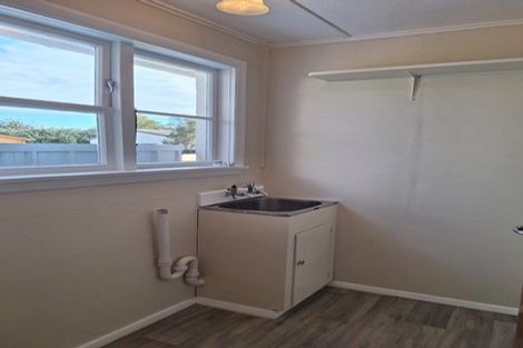 Photo of property in 61 Routley Crescent, Elderslea, Upper Hutt, 5018