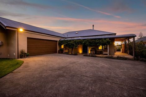 Photo of property in 35 Maire Street, Hawera, 4610