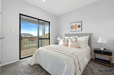 Photo of property in 39 Hari Road, Karaka, 2113