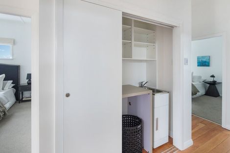 Photo of property in 41 Overtoun Terrace, Hataitai, Wellington, 6021