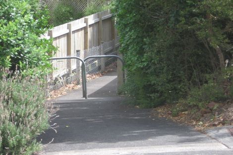 Photo of property in 1/53 James Evans Drive, Northcote, Auckland, 0627