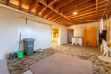 Photo of property in 2 Oxford Street, Holmes Hill, Oamaru, 9401