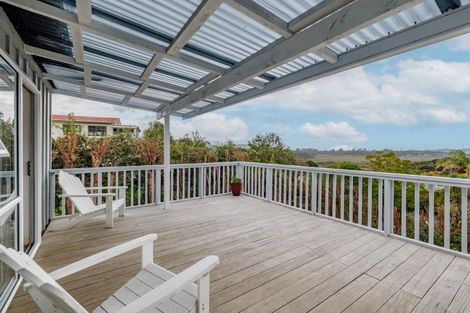 Photo of property in 47 Yorke Road, Haruru, 0204