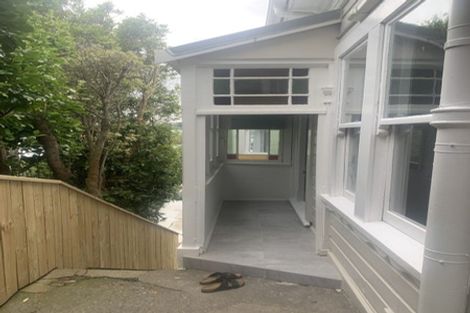 Photo of property in 39 Hankey Street, Mount Cook, Wellington, 6021