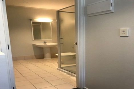 Photo of property in 8b/30 Westward Ho, Glen Eden, Auckland, 0602