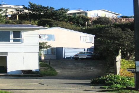 Photo of property in 106 Holborn Drive, Stokes Valley, Lower Hutt, 5019