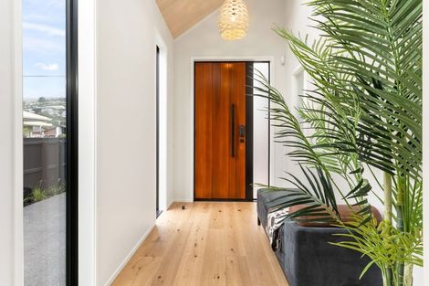 Photo of property in 59 Main Road, Redcliffs, Christchurch, 8081