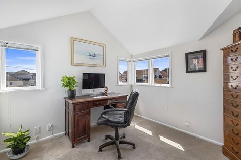 Photo of property in 57 Inglis Street, Seatoun, Wellington, 6022