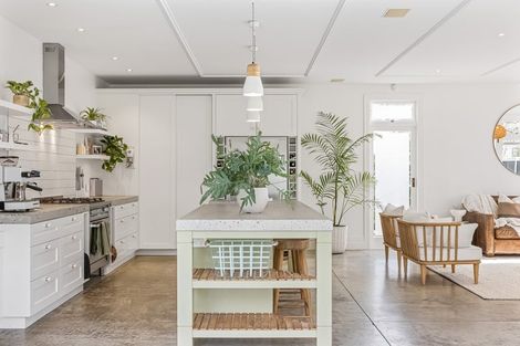 Photo of property in 65a Kowhai Road, Mairangi Bay, Auckland, 0630