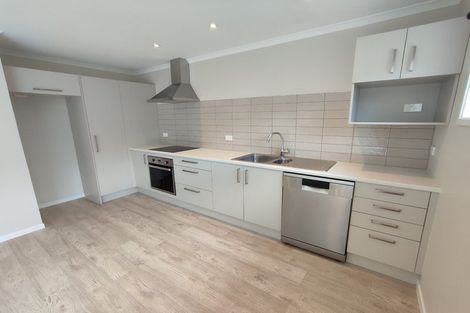 Photo of property in 10 Ridgeview Close, Red Beach, 0932