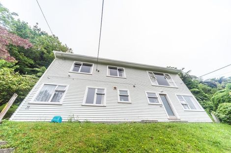 Photo of property in 54 Glenmore Street, Northland, Wellington, 6012