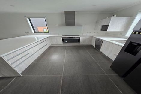 Photo of property in 28 Hobsonville Point Road, Hobsonville, Auckland, 0616