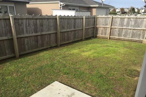 Photo of property in 13 Pipipi Crescent, Takanini, 2112