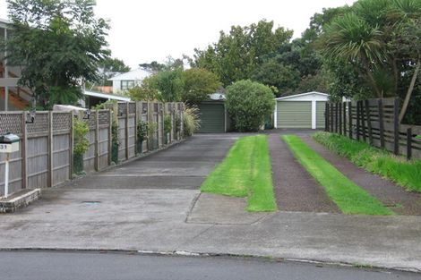 Photo of property in 29 Swan Crescent, Pakuranga, Auckland, 2010