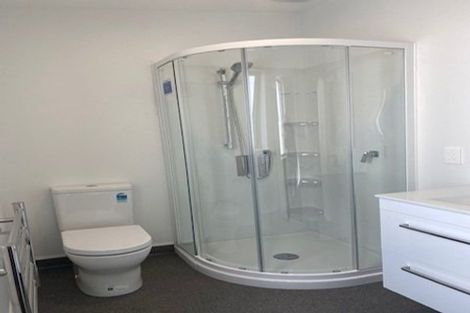Photo of property in 28 Collins Avenue, Tawa, Wellington, 5028