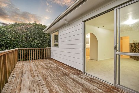 Photo of property in 72 Vandeleur Avenue, Birkdale, Auckland, 0626