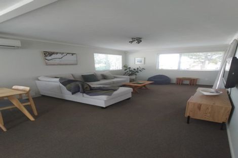Photo of property in 10 Doone Place, Massey, Auckland, 0614