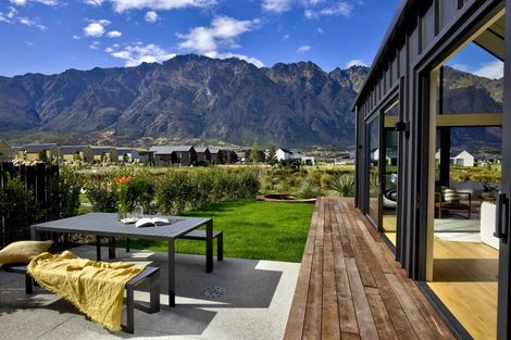 Photo of property in 7 Centurion Court, Jacks Point, 9371