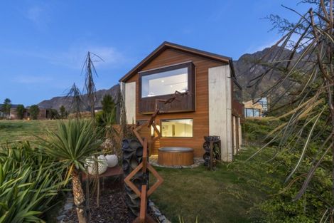Photo of property in 10 Mckellar Drive, Jacks Point, Queenstown, 9371
