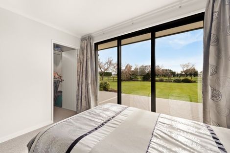 Photo of property in 24 Mckinnon Road, Edendale, Wyndham, 9893