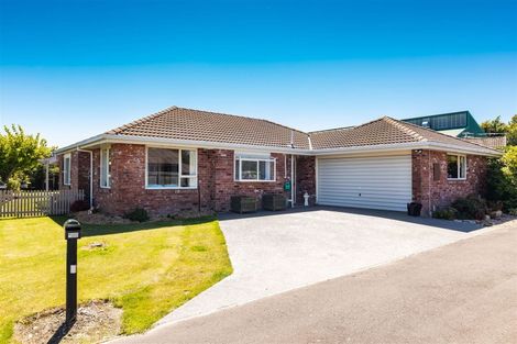 Photo of property in 13 Oldham Place, Darfield, 7510
