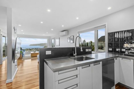 Photo of property in 92 Kahu Road, Paremata, Porirua, 5024