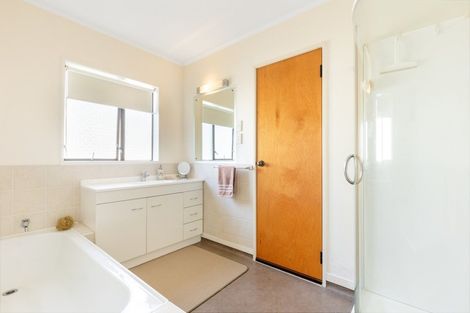 Photo of property in 35a Campbell Road, Mount Maunganui, 3116