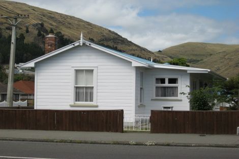 Photo of property in 28 Colenso Street, Sumner, Christchurch, 8081