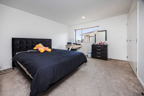 Photo of property in 32 Helianthus Avenue, Flat Bush, Auckland, 2019