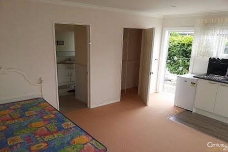 Photo of property in 32 Middlefield Drive, East Tamaki Heights, Auckland, 2016