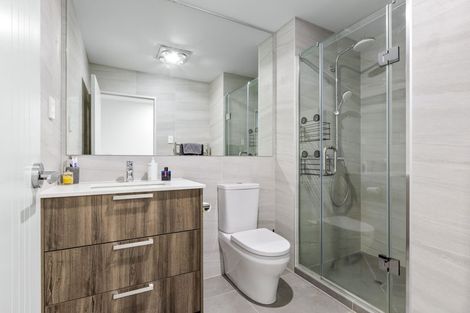 Photo of property in 5 Longshore Drive, Long Bay, Auckland, 0630