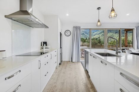 Photo of property in 24 Acheron Heights, Hanmer Springs, 7334