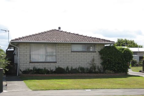 Photo of property in 5 Hurst Place, Parklands, Christchurch, 8083