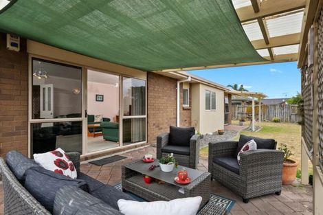 Photo of property in 6 Sequoia Grove, Mount Maunganui, 3116
