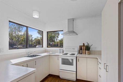 Photo of property in 1a Rossiter Avenue, Redwood, Christchurch, 8051