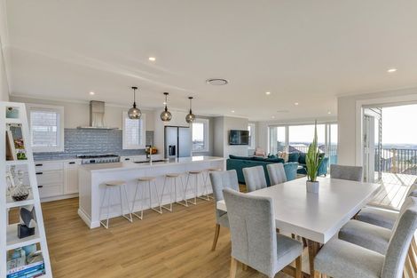 Photo of property in 6 Sellars Road, Bombay, 2675