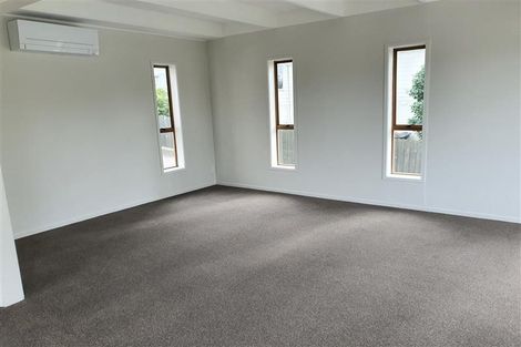 Photo of property in 54 Makora Road, Massey, Auckland, 0614