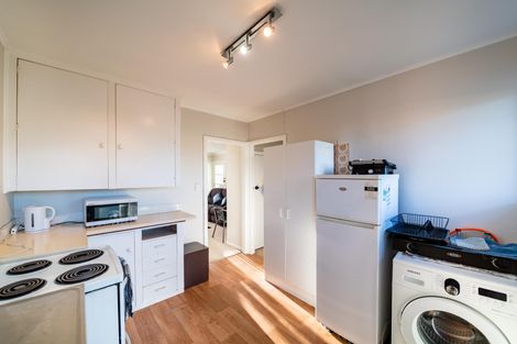 Photo of property in 2/8 Jennifer Place, Papatoetoe, Auckland, 2025