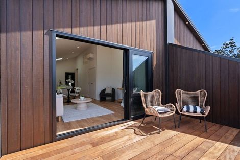 Photo of property in 27b Westhaven Drive, Tawa, Wellington, 5028