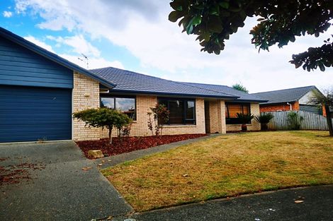 Photo of property in 35 Milbrook Place, Chartwell, Hamilton, 3210