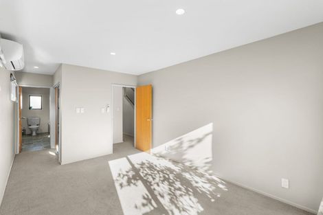 Photo of property in 26 Broadfell Avenue, Avonhead, Christchurch, 8042