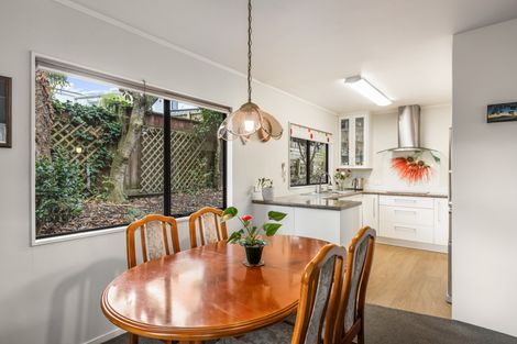 Photo of property in 3 Lantana Road, Green Bay, Auckland, 0604