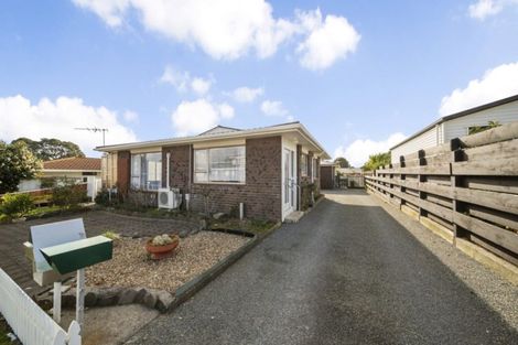 Photo of property in 5 Union Street, Merrilands, New Plymouth, 4312