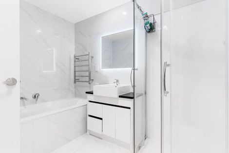 Photo of property in 39a Soaring Bird Drive, Takanini, 2112