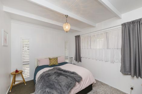 Photo of property in 10 Milverton Avenue, Hokowhitu, Palmerston North, 4410