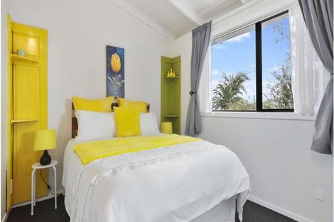 Photo of property in 44a Brains Road, Kelston, Auckland, 0602