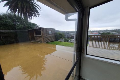 Photo of property in 1 Moera Place, Stanmore Bay, Whangaparaoa, 0932