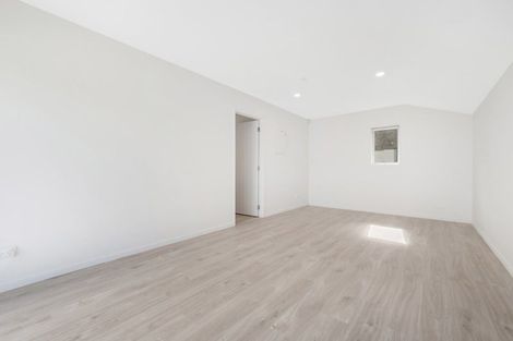 Photo of property in 41 Gosford Drive, Botany Downs, Auckland, 2010