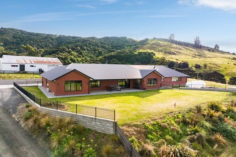 Photo of property in 60 Tirohanga Road, North Taieri, Mosgiel, 9092